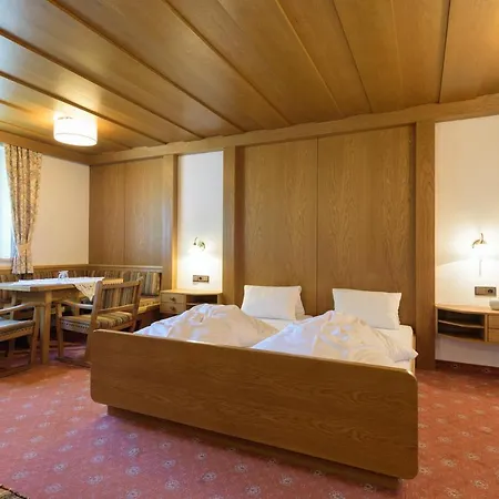 Haus Gamberg فندق 3*