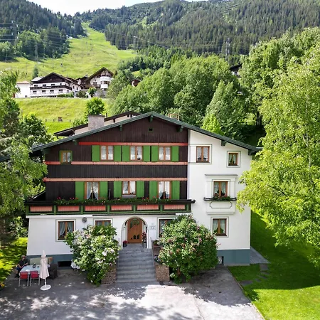 فندق Haus Gamberg 3*