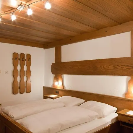 Haus Gamberg فندق 3*