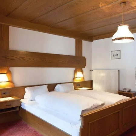 فندق Haus Gamberg 3*