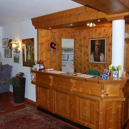 מלון Haus Gamberg 3*